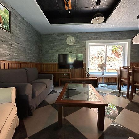 Apartamento Kv By Halcyon Traveltech Anachal Exterior foto