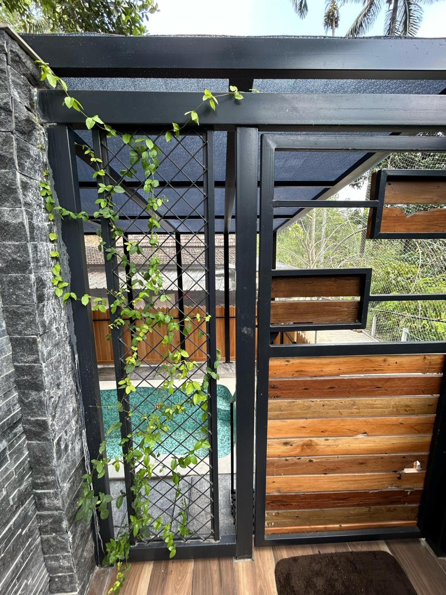 Apartamento Kv By Halcyon Traveltech Anachal Exterior foto