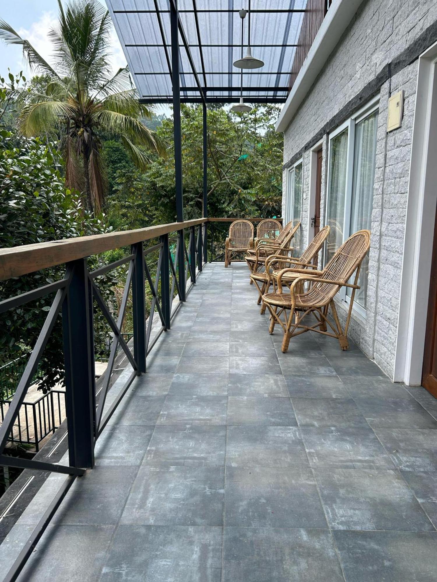 Apartamento Kv By Halcyon Traveltech Anachal Exterior foto