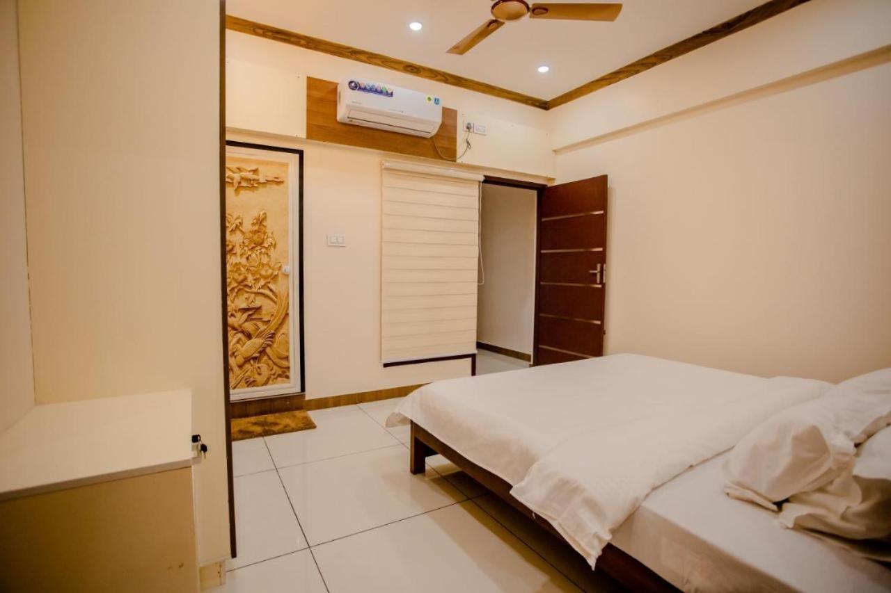 Apartamento Kv By Halcyon Traveltech Anachal Exterior foto